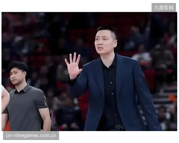 卢伟荣膺最佳教练，上海队凭借联盟第一的防守效率构建冠军基石。